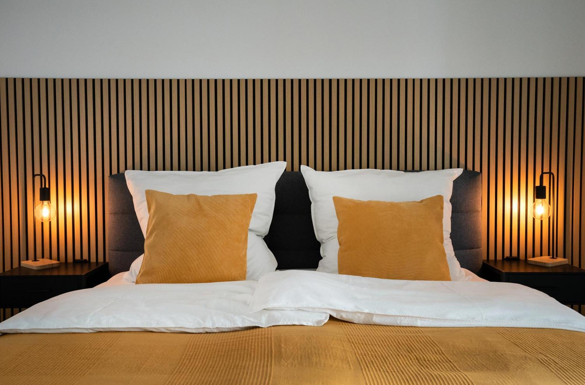 Reitz - Apartment I Zentrale Lage I Stellplatz I 55Qm I 2 Zimmer I Kueche I Bad I Terrasse Bad Hersfeld Exterior photo