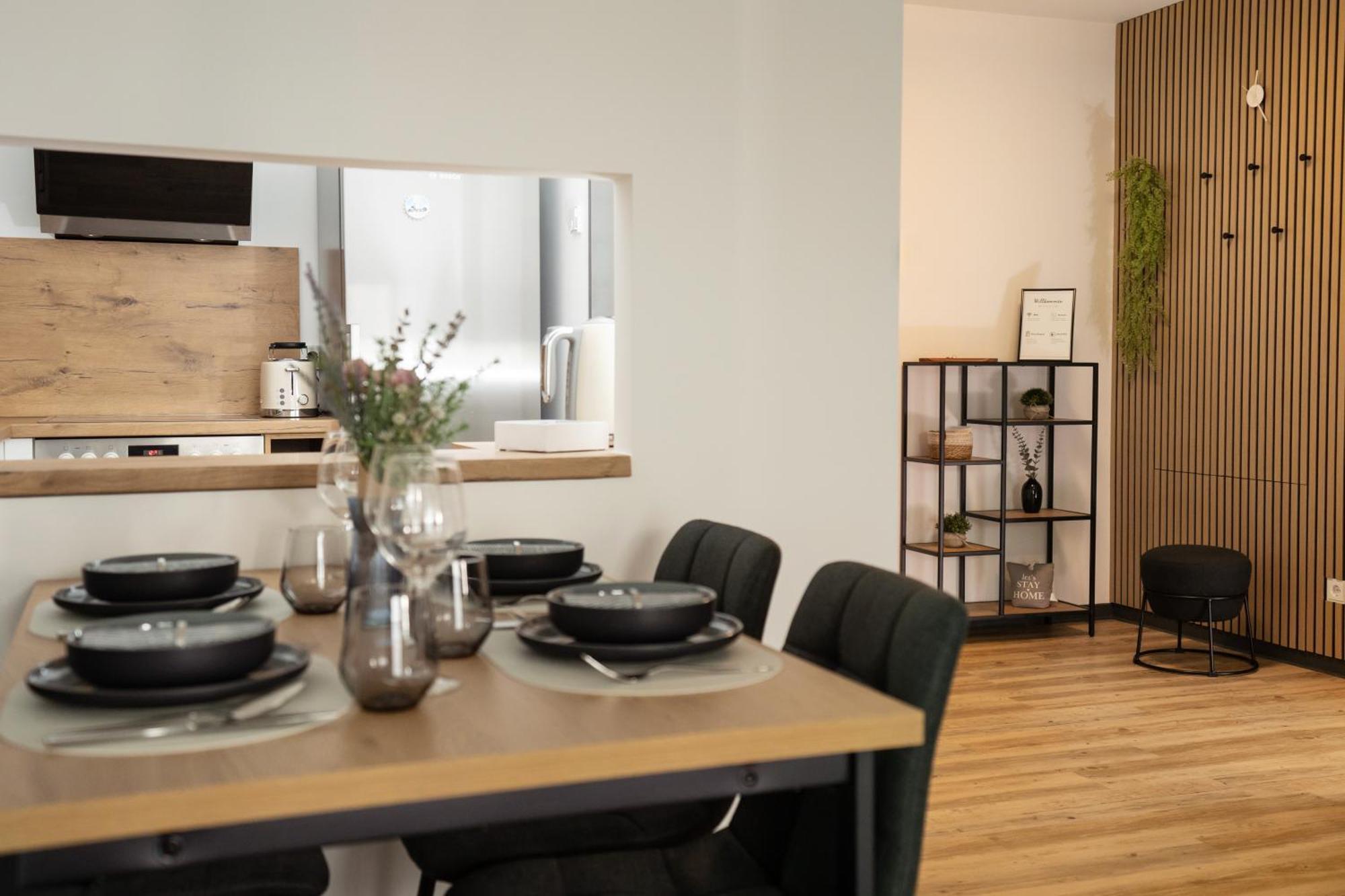 Reitz - Apartment I Zentrale Lage I Stellplatz I 55Qm I 2 Zimmer I Kueche I Bad I Terrasse Bad Hersfeld Exterior photo
